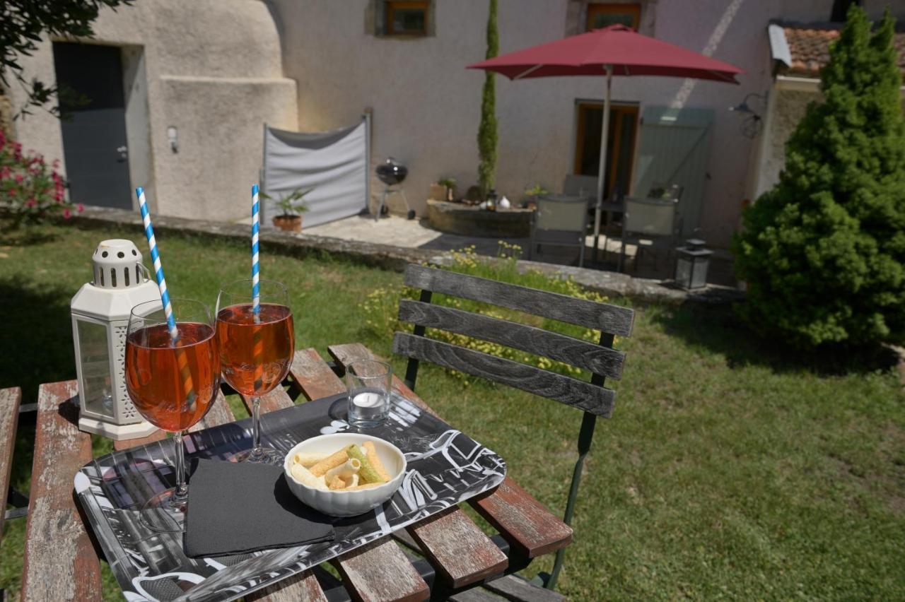 Apartamento Le Charles IX Roussillon  Exterior foto